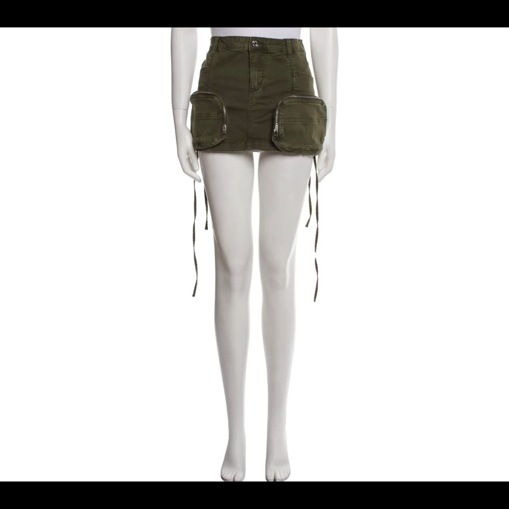 SER.O.YA Green Mini Skirt with Utility Style